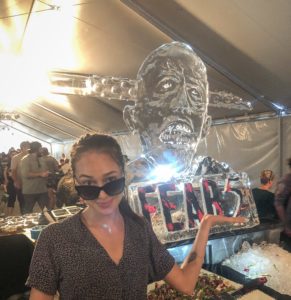 Alycia Debnam-Carey with a Fear the Walking Dead zombie ice sculpture