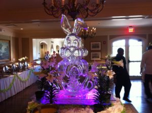 an Easter bunny ice sculpture by ice dragon ice sculptures